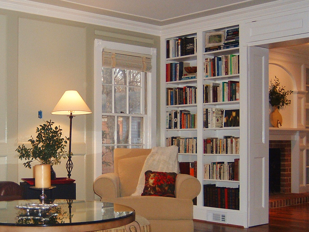 Custom Built-in Bookshelves for Archway